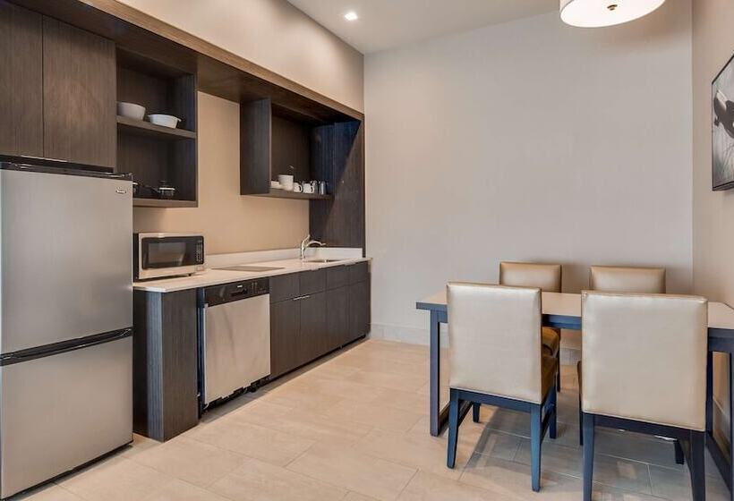 فندق Best Western  Plus Executive Residency Rigby S Water World