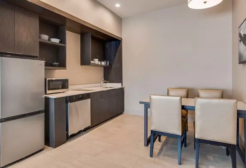 Hotelli Best Western  Plus Executive Residency Rigby S Water World