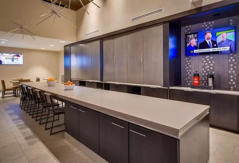 Hotelli Best Western  Plus Executive Residency Rigby S Water World