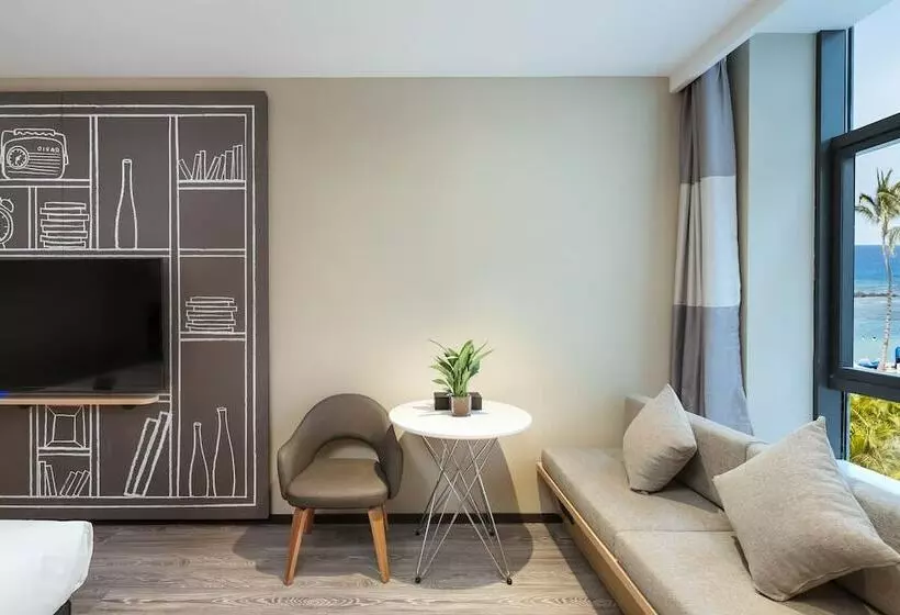 ホテル Ibis Nanjing Jiangbei Hongyang New  Area  Red Sun Plaza  Hot