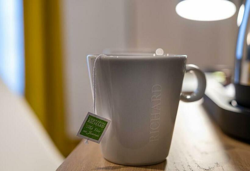 Mayrena Hotel Restaurant