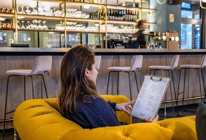 Mayrena Hotel Restaurant