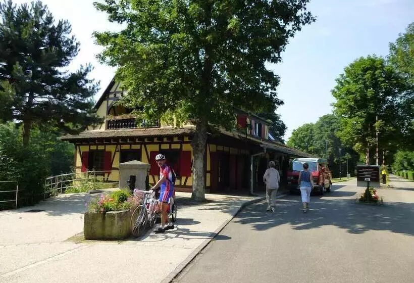 Hotelli Camping De L Ill Colmar