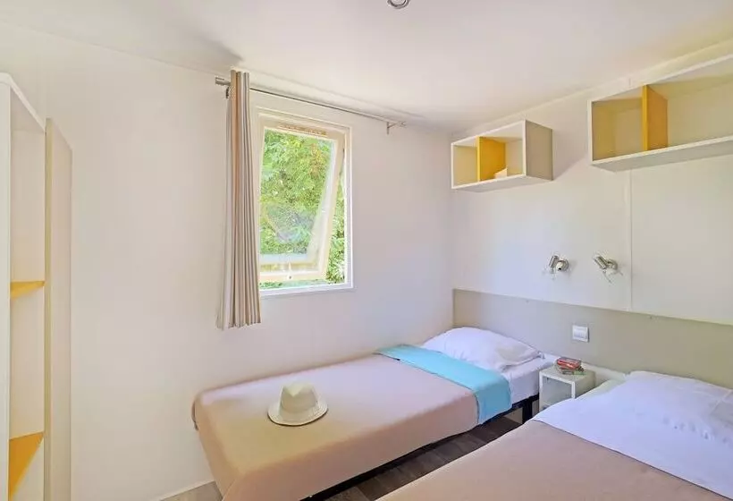 Hotelli Huttopia Lac De Sillé