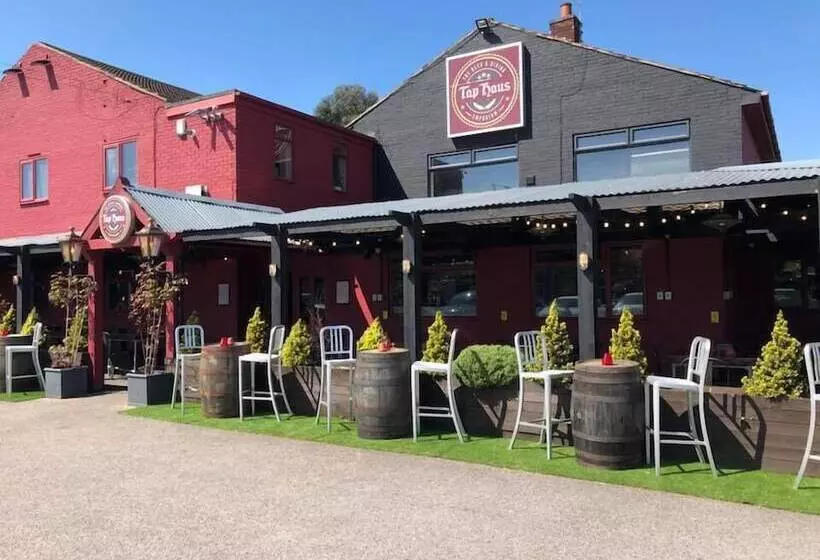 Hotelli Lodge At Tap Haus