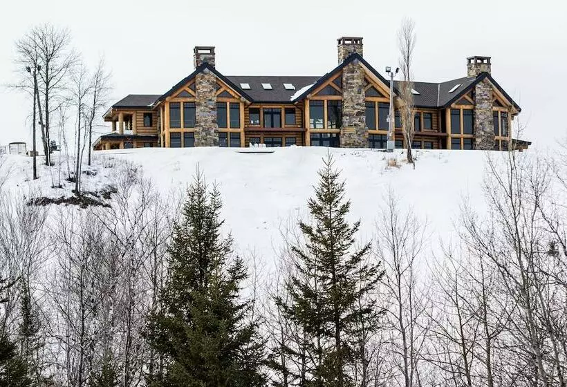 Mont Du Lac Resort