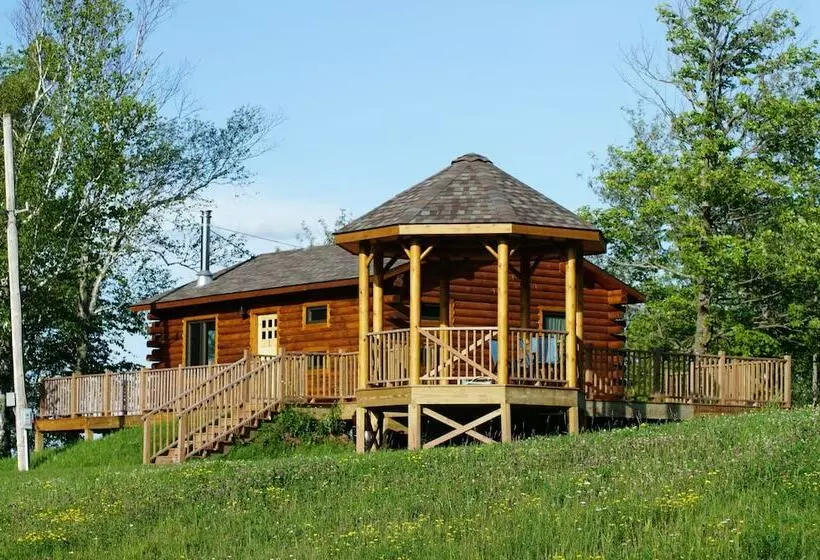 Mont Du Lac Resort