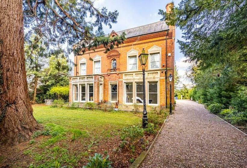 بنسيون Garfits Lodge