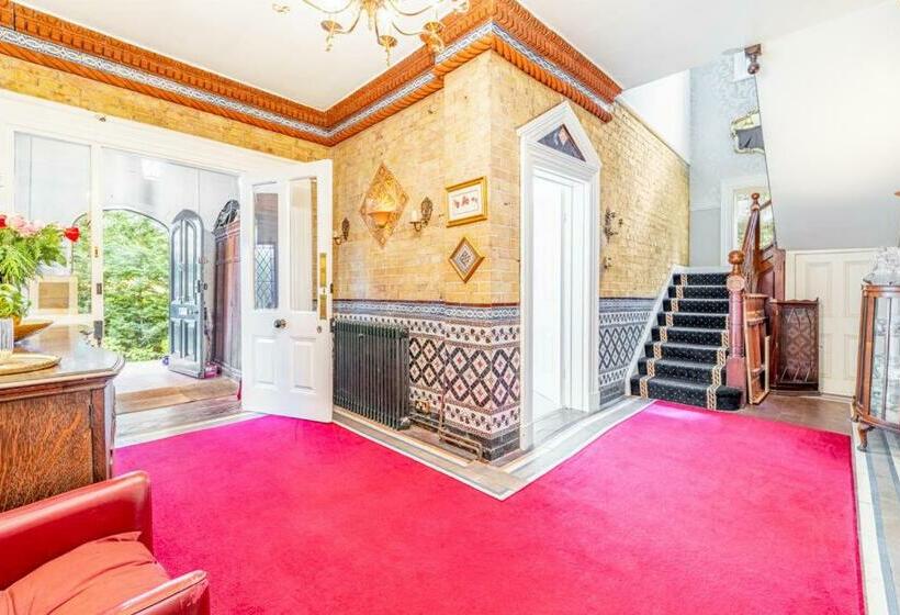 بنسيون Garfits Lodge