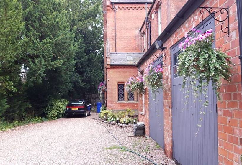 بنسيون Garfits Lodge