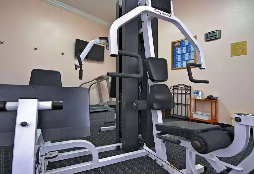 Отель Americas Best Value Inn Sinton