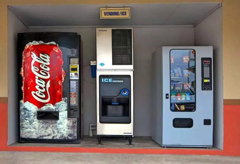 Отель Americas Best Value Inn Sinton