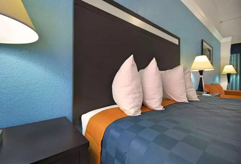 Отель Americas Best Value Inn Sinton