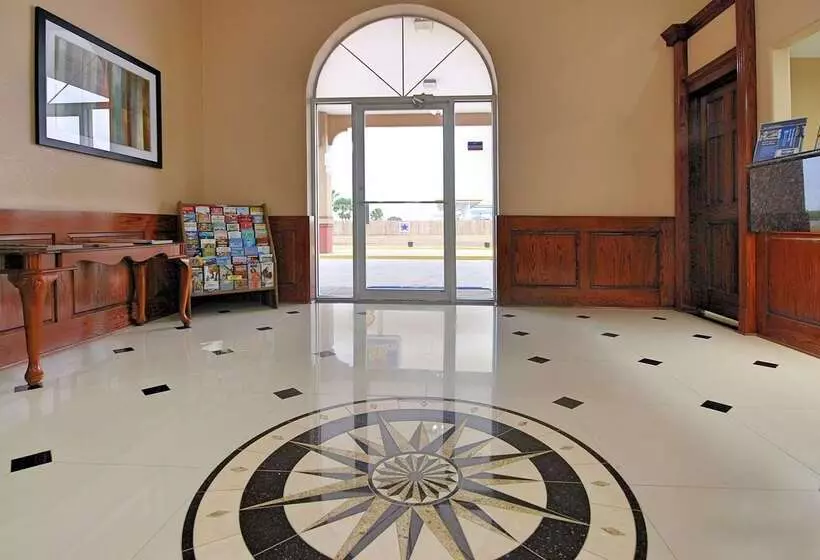 Отель Americas Best Value Inn Sinton