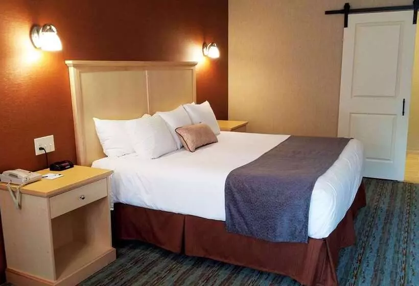 هتل Best Western Acadia Park Inn