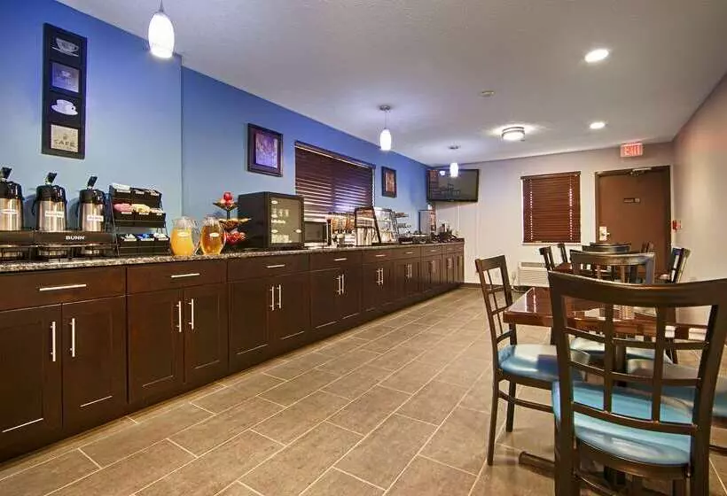 فندق Best Western Executive Inn