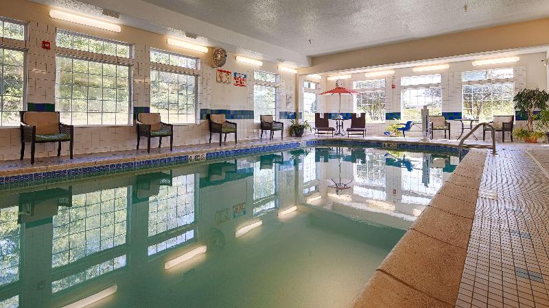 Отель Best Western Plus Des Moines West Inn & Suites