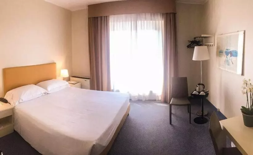 酒店 Blaise & Francis