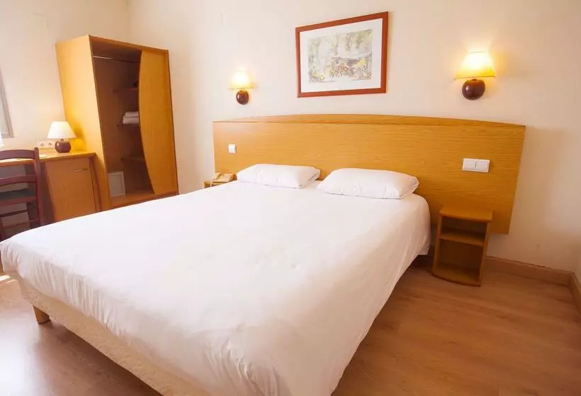 호텔 Travelodge Alicante Puerto