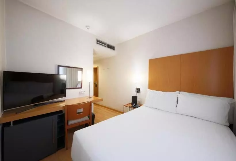 호텔 Catalonia Barcelona Beach