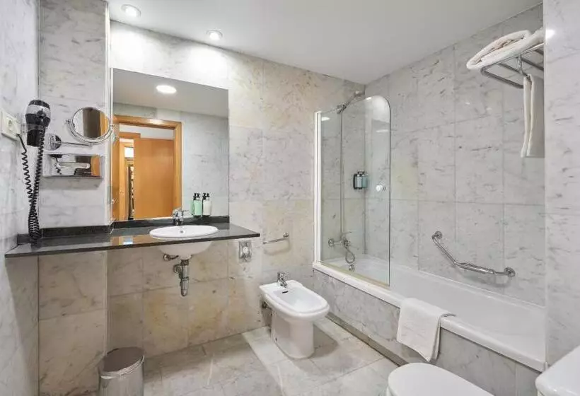 호텔 Catalonia Barcelona Beach