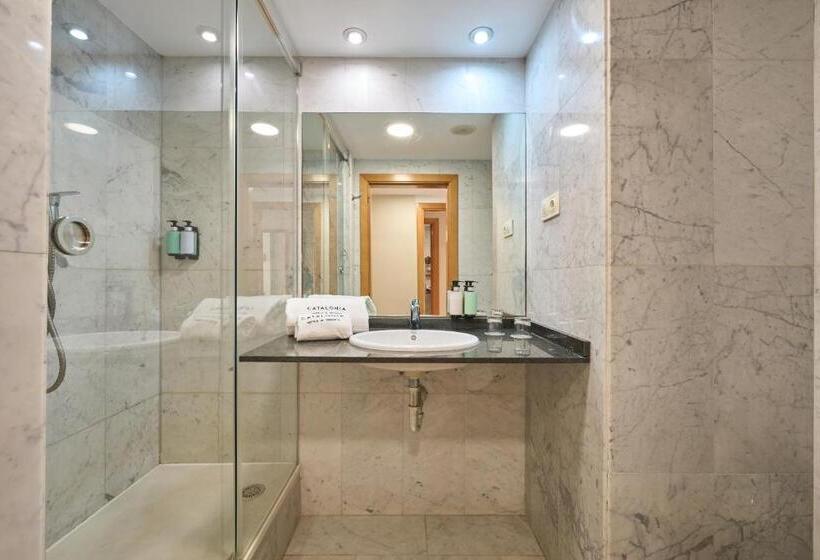 هتل Catalonia Barcelona Beach