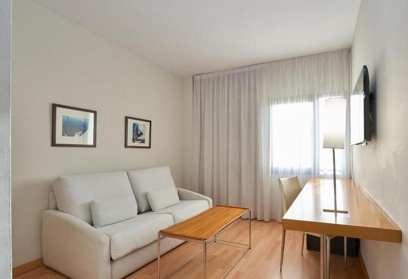 هتل Catalonia Barcelona Beach