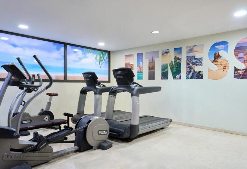 هتل Catalonia Barcelona Beach