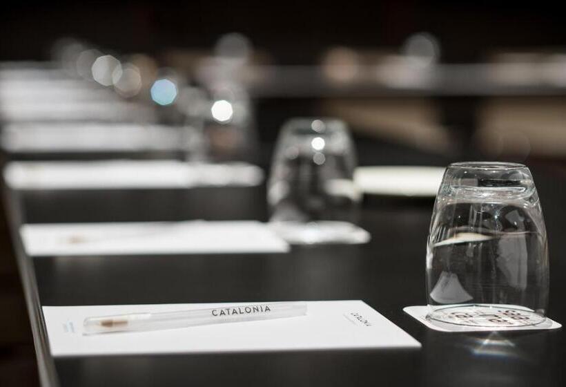 هتل Catalonia Barcelona Beach