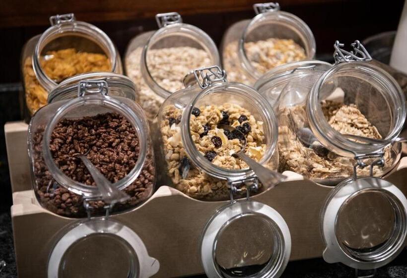 هتل Catalonia Barcelona Beach