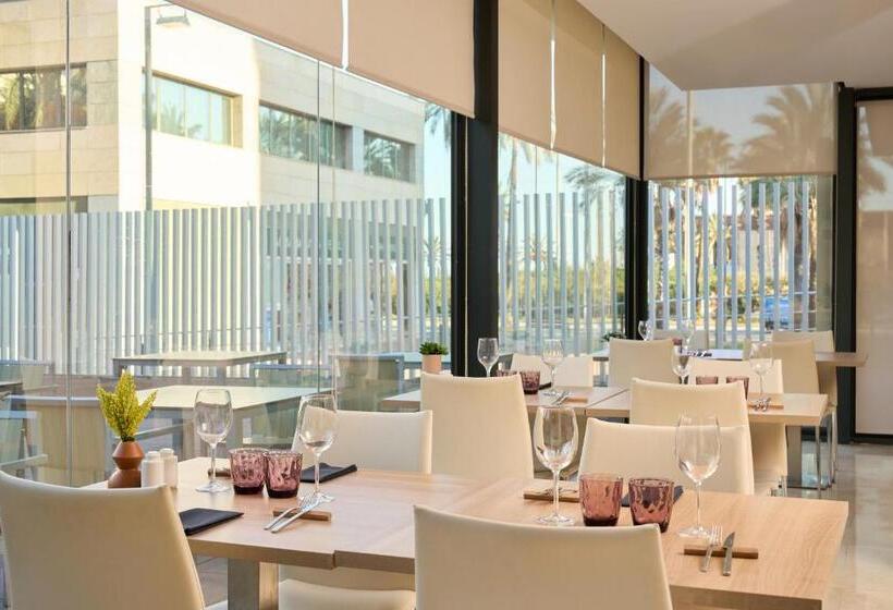 هتل Catalonia Barcelona Beach