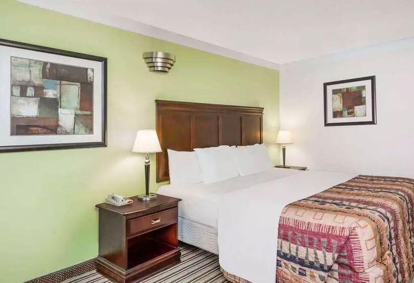 בית מלון כפרי Days Inn By Wyndham Oneonta Al