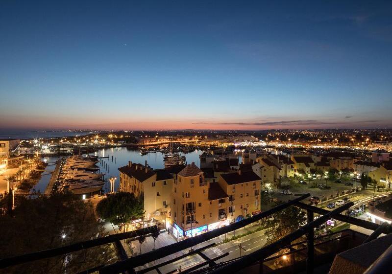 Отель Dom Pedro Marina