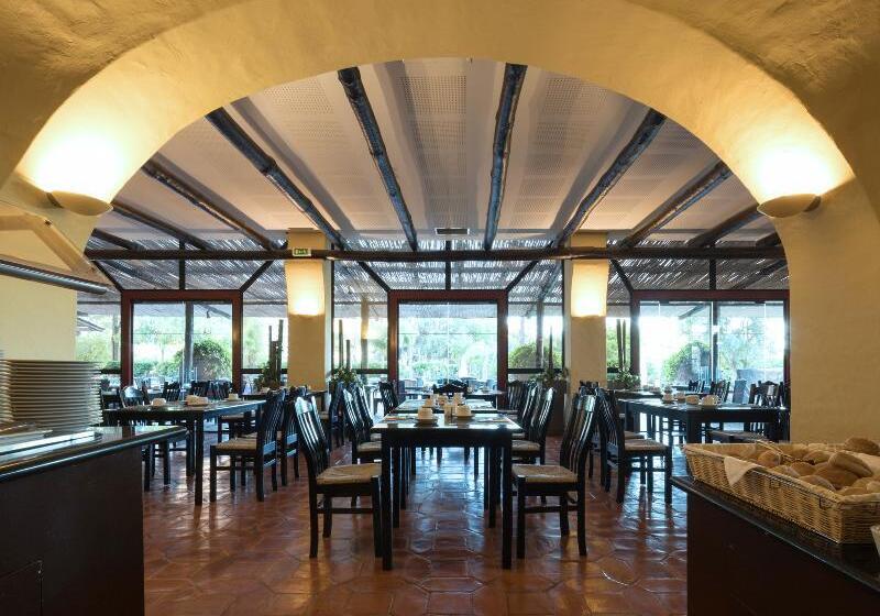 Отель Dom Pedro Marina