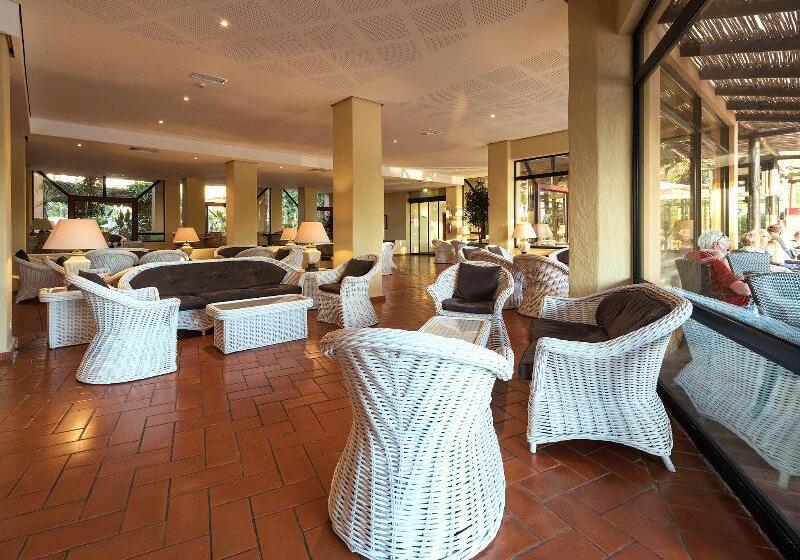 Отель Dom Pedro Marina