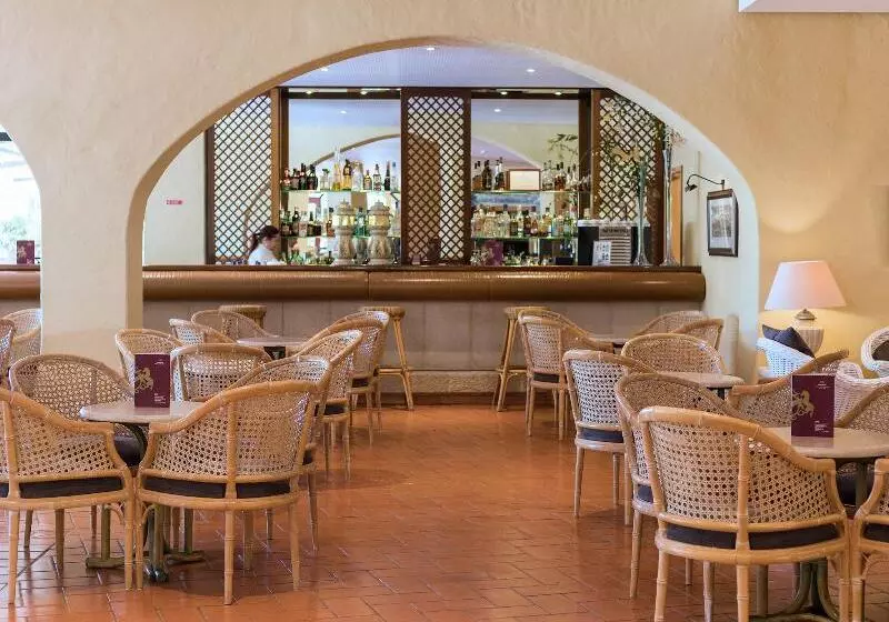 ホテル Dom Pedro Marina