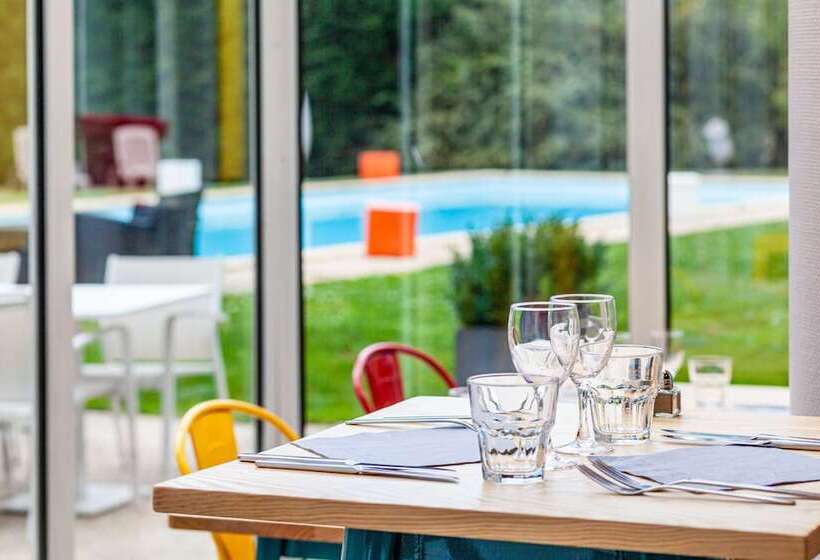 فندق Full Colors