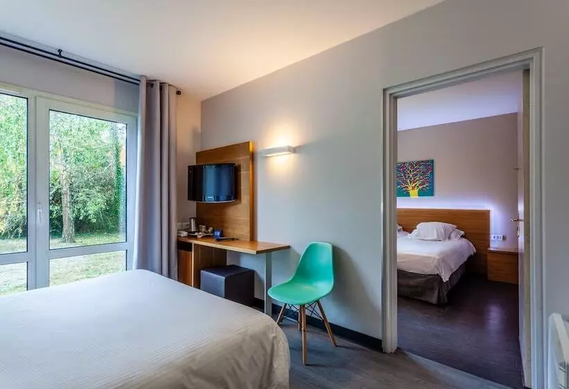 ホテル Full Colors