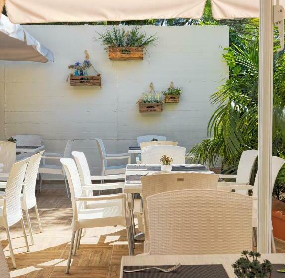 בית מלון כפרי H10 Mediterranean Village