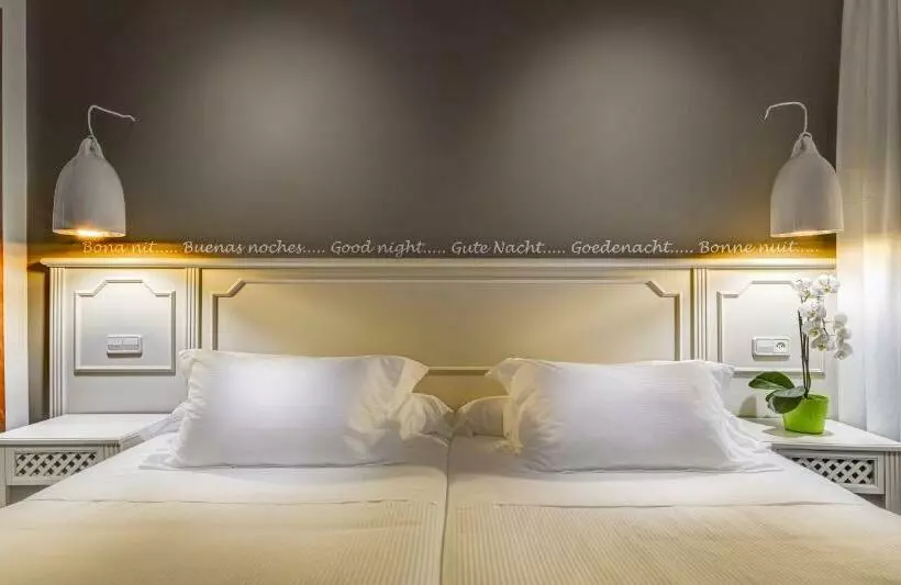 Отель H10 Mediterranean Village