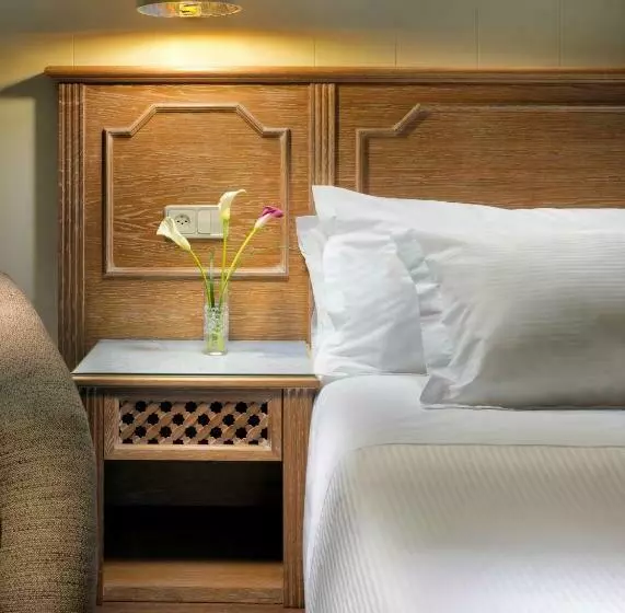 Отель H10 Mediterranean Village