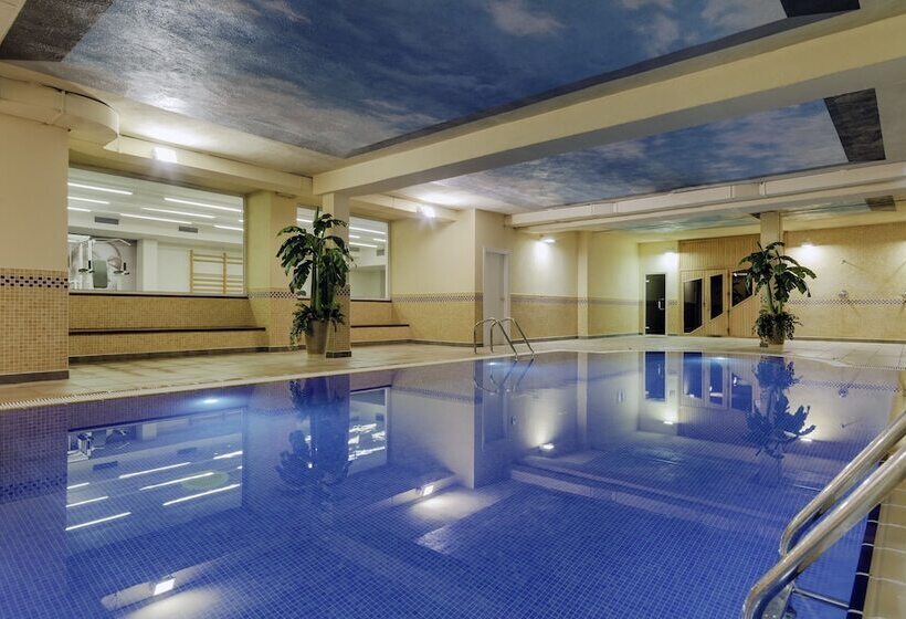 בית מלון כפרי H10 Mediterranean Village