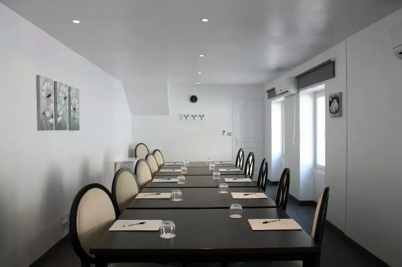 Hotel Henry Ii Beaune Centre