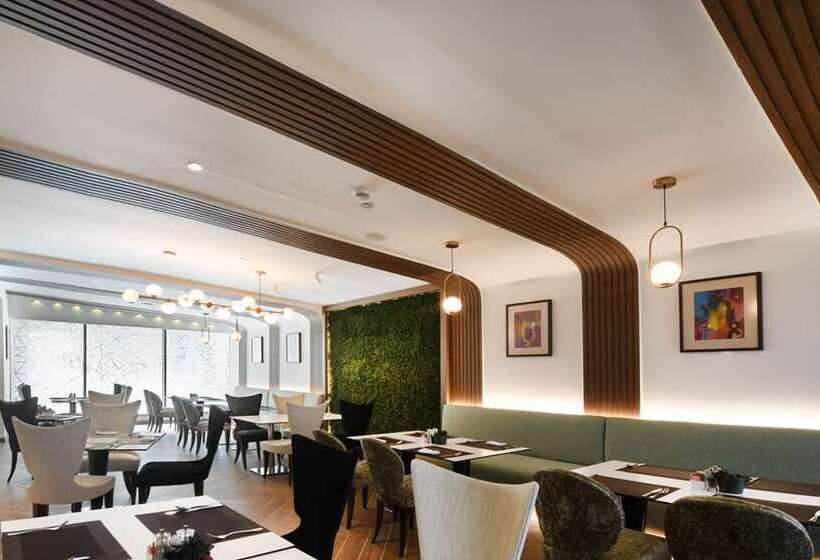 Отель Hilton Amman