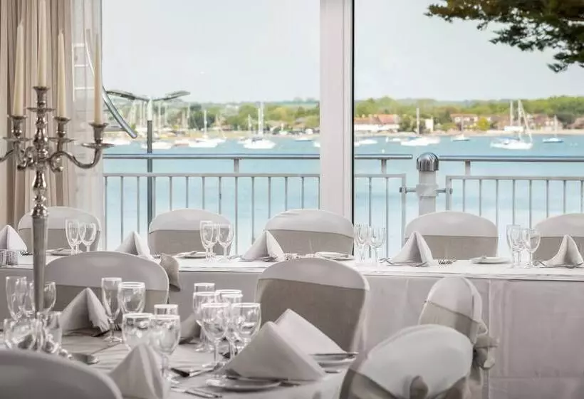 Отель Langstone Quays Resort