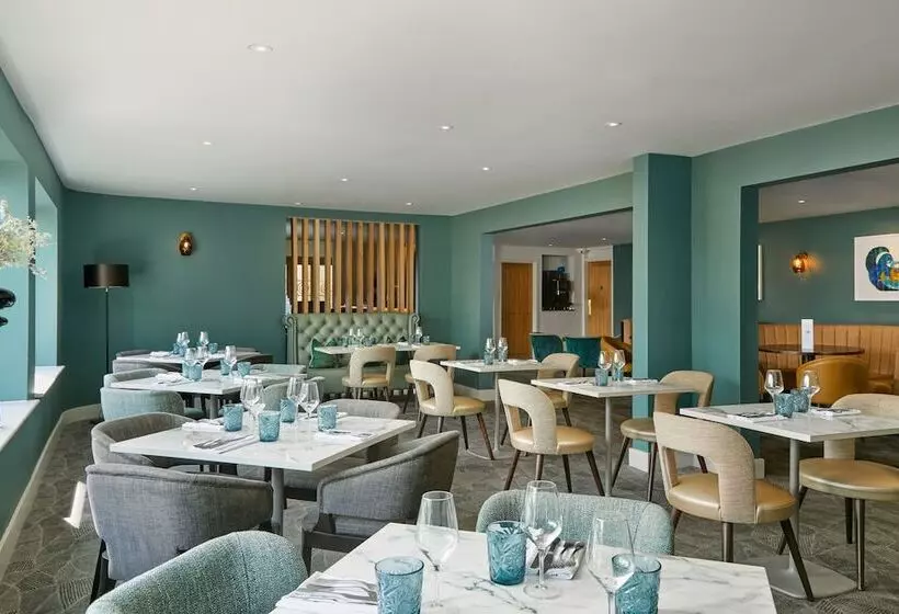 Отель Langstone Quays Resort