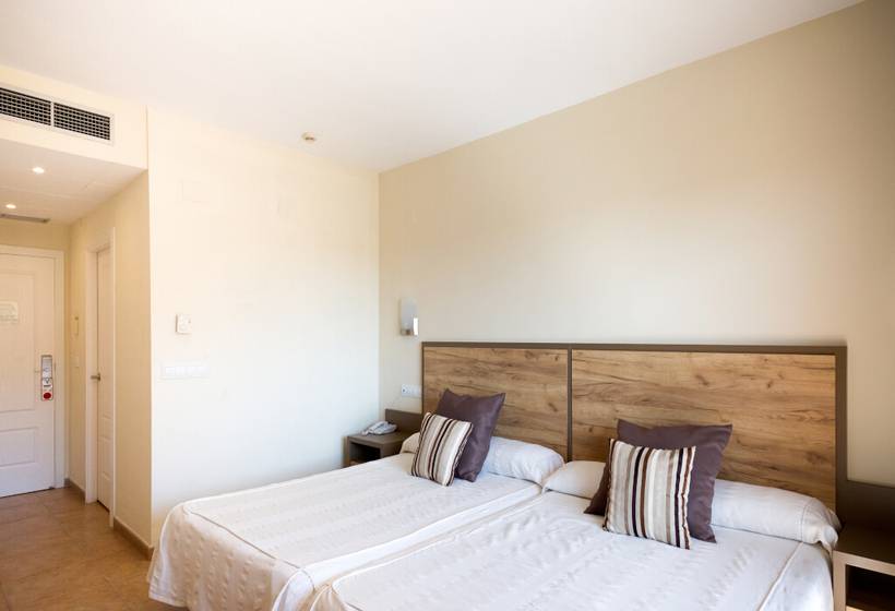 Отель Ohtels La Hacienda