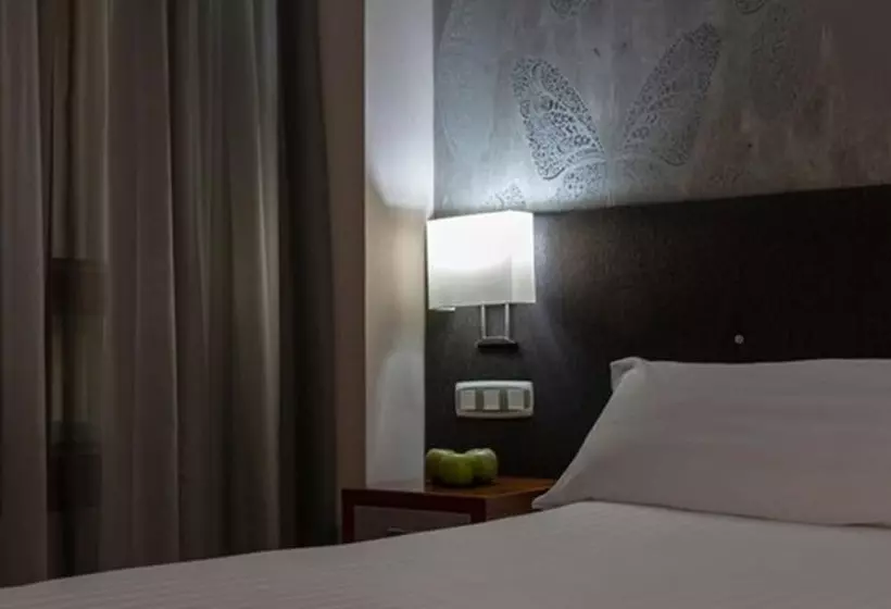 ホテル Plaza Las Matas