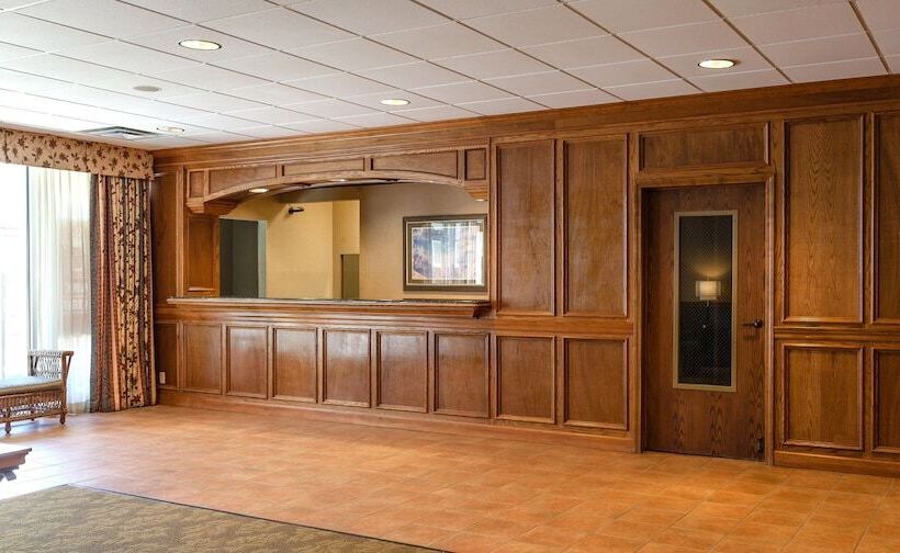 酒店 Red Roof Inn & Suites Dekalb