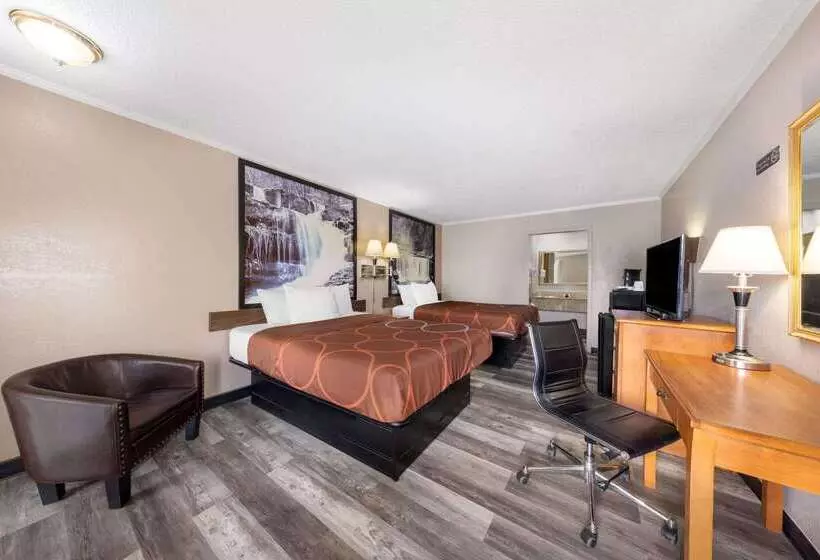 هتل Super 8 By Wyndham Kansas City Airport North